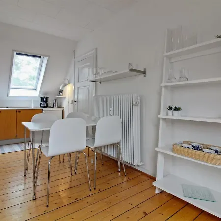 Zlatka - 250m From The Sea In Nw Jutland By Interhome *